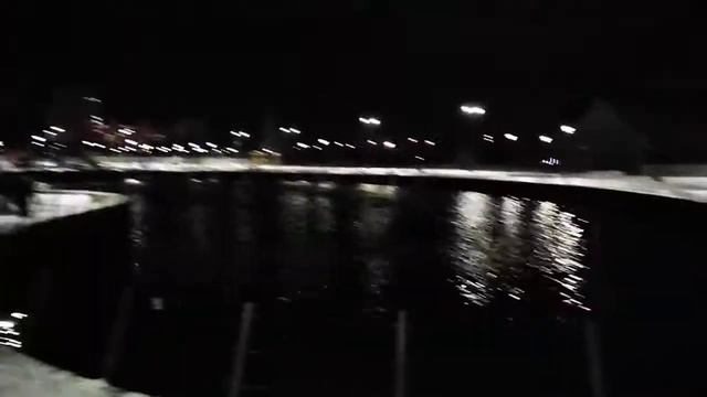 Горячий фонтан ! Итальянский сквер в Тольятти 1.01.21г. смотреть онлайн