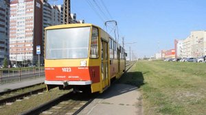Трамвай Tatra T6B5SU-1023. Покатушки по Барнаулу (вид сзади).