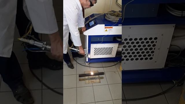 Проверка аппарата лазерной сварки и чистки Kamach THL-1500 3 в1 после ремонта.