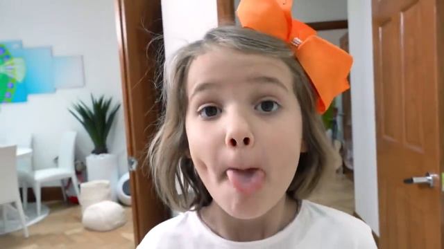 Мистер Макс Макс и детские истории про фрукты и слайм