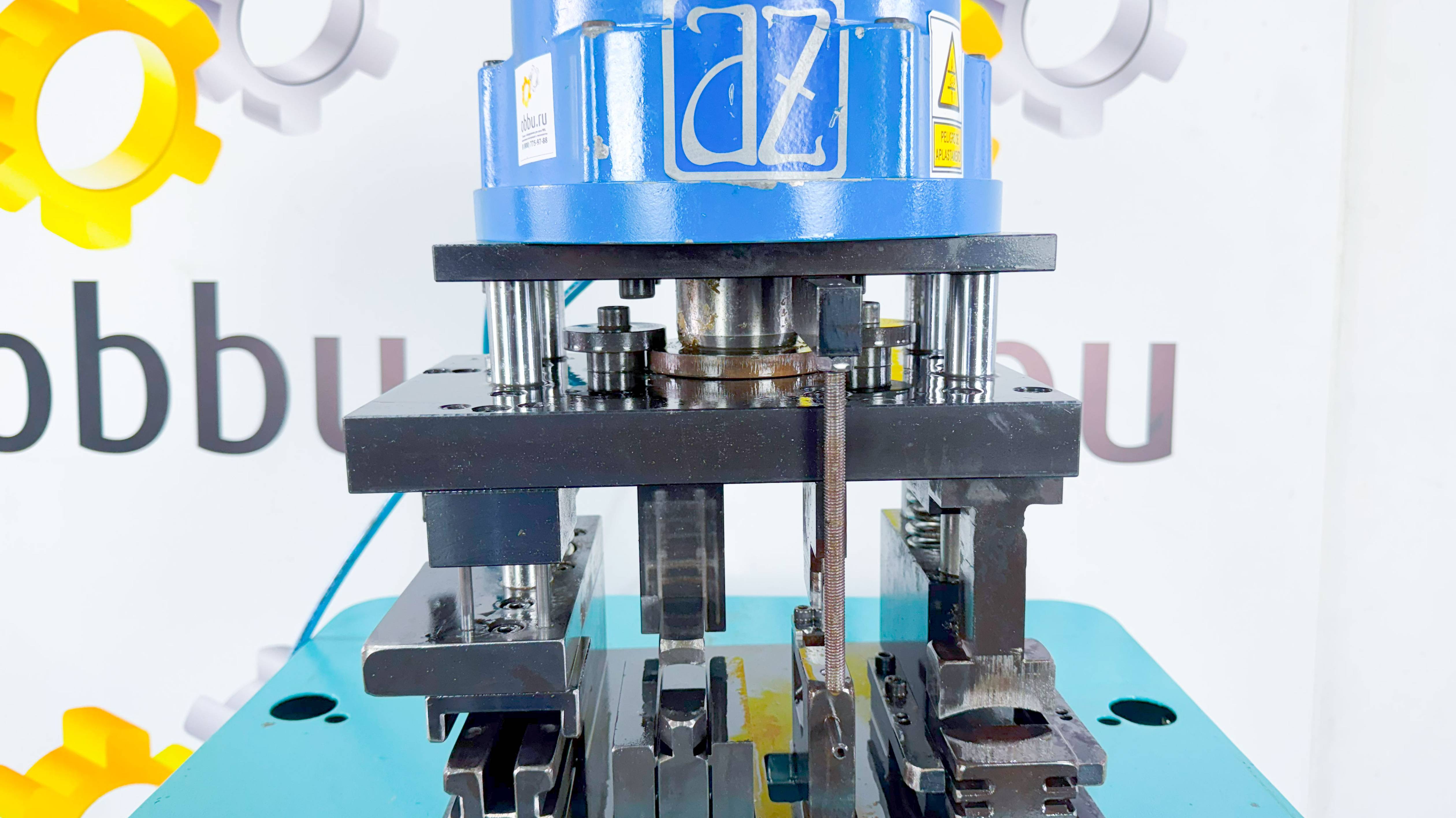 INDUSTRIAS AZ 640 Пресс-матрица для раздвижных конструкций профильной системы Provedal — OBBU.RU
