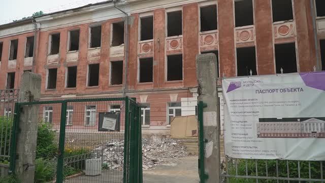 2025_06_20_М. Ершов проверил ход реконструкции школ в В.Тагиле и Кировграде