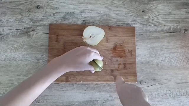 КАК ПРИГОТОВИТЬ КУРИНЫЕ ГОЛЕНИ С ГРУШАМИ И ВИНОГРАДОМ В ДУХОВКЕ? Сочные, вкусные и нежные, на ужин