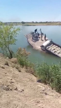 Поверх бы музыку из деревни дураков и будет идеально.