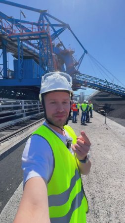 Отметили день селфи в порту Тамань