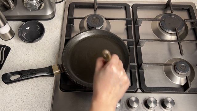 КАК ПРИГОТОВИТЬ ПОСТНЫЕ БЛИНЫ НА ОВСЯНОМ МОЛОКЕ БЕЗ ЯИЦ? Вкусные, тонкие, с дырочками, без лактозы