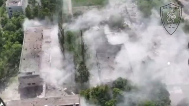 Авиаудар по ПВД Всу в Купянске 💥🇷🇺👊
