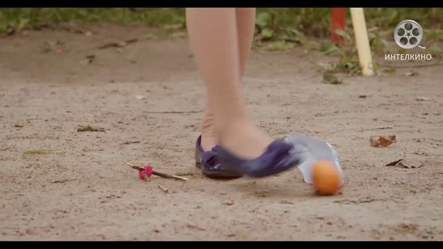 Tangerina (Мандарин PT). Filme educativo n.º1: ALEGRIA PELOS OUTROS