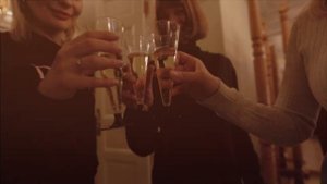 Бренду одежды 1 год