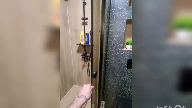 Стеклянная душевая кабина с раздвижными дверьми, черная фурнитура