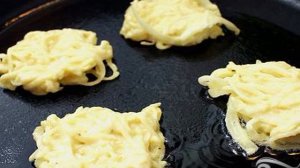 Картофельные оладьи с икрой