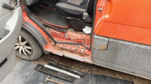 Замена порога.