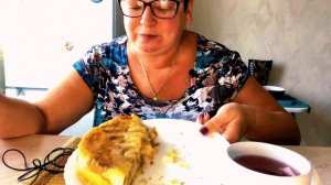 А Покушать ВСЁ-ЖЕ ПРИШЛОСЬ/НЕОБЫЧНЫЙ АМЛЕТ,НО МНЕ ПОНРАВИЛСЯ👍/И ОПЯТЬ ШАРЛОТКА😊