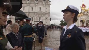 На Соборной площадки прошла церемония выпуска курсантов довузовских военных училищ / События на ТВЦ
