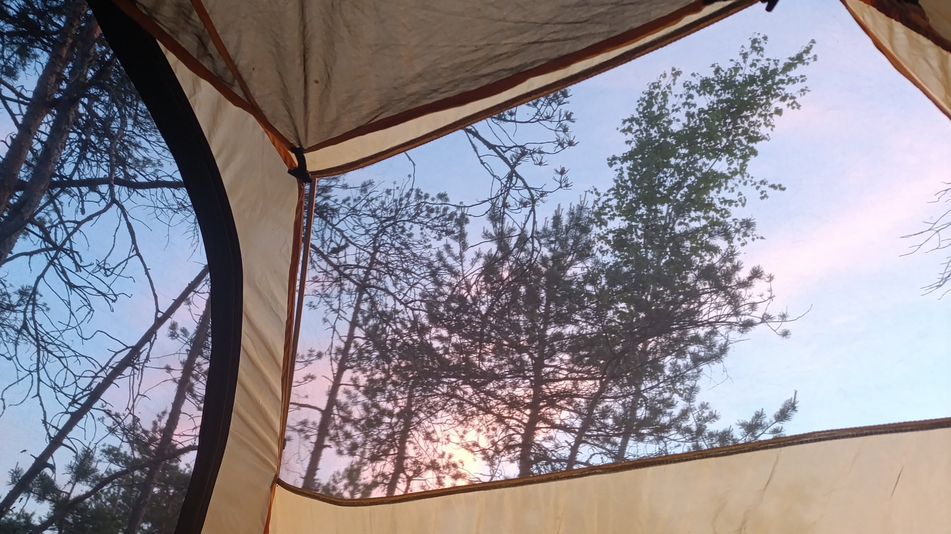 1й день туризма начало майского сплава по руБскому озеру уплыл на неделю в поход путешествовать один смотреть онлайн