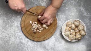 КАК ПРИГОТОВИТЬ НАЧИНКУ ДЛЯ БЛИНОВ ИЗ ГРИБОВ? Вкусная, сытная и простая, из шампиньонов с яйцом