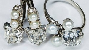 Кольцо и серьги с хрусталем и жемчугом, серебро 925 проба, серебряный набор украшений. Продаю