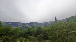 Продажа участка 8 соток Ялта,Поляна сказок с недостроем.