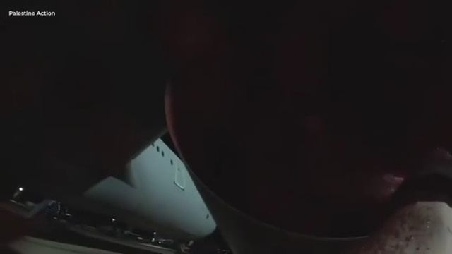 🔥Пропалестинские активисты проникли на базу британских ВВС Брайс-Нортоне и залили красной краской
