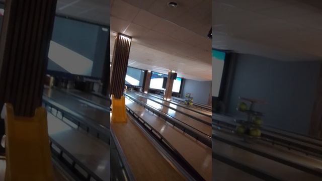 Играю в боулинг финал