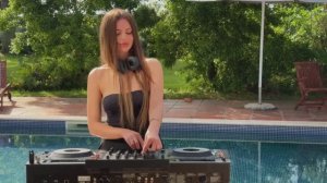 Ddariahot - Afro House Groove   4 Deck Journey + Pool Ending