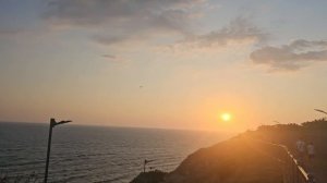 #50.Анапа.Погода не радует, на море волны,а я иду на танцы.