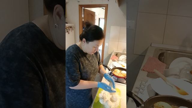 Нажарила сырников 🥞 Собираюсь на работу 😁