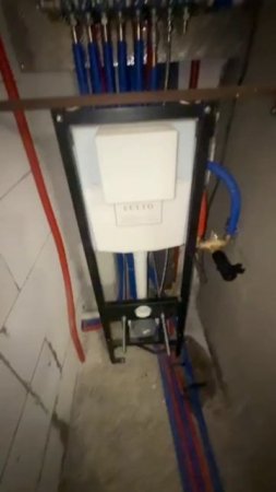 Из чего сделать сантехнику в квартире  ?