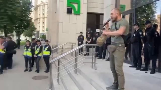 В Киеве прошла самая масштабная акция протеста с начала СВО