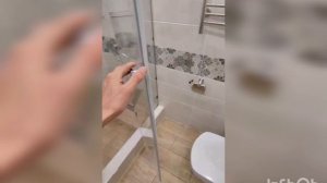 Встроенная душевая кабина из стекла