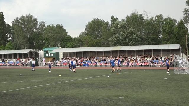 Игра под проливным дождем