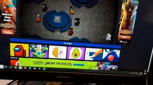 Я играю в амонг ас