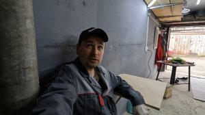 ВЛОГ ИЗ ГАРАЖА, ДОДЕЛАЛ СТЕЛЛАЖ, СДЕЛАЛ ОТКИДНОЙ СТОЛИК, РАЗВЕСИЛ ИНСТРУМЕНТ
