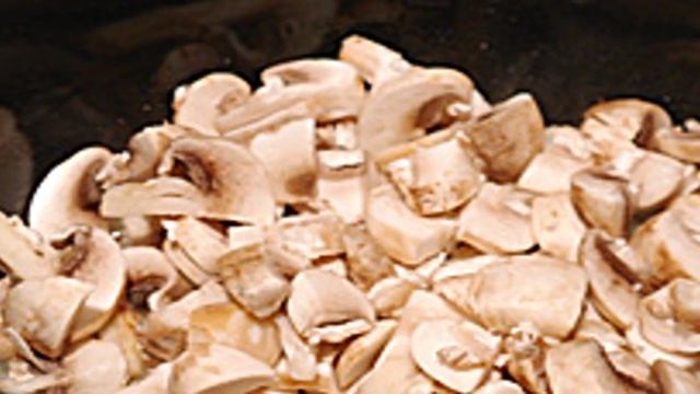 Грибной суп в мультиварке Редмонд