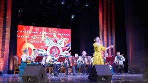 Александра Хулап и Народный оркестр русских народных инструментов -"Катюша"