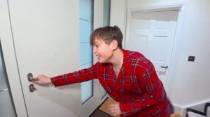 Miss Katy|Мисс Кэти Типы людей на празднике