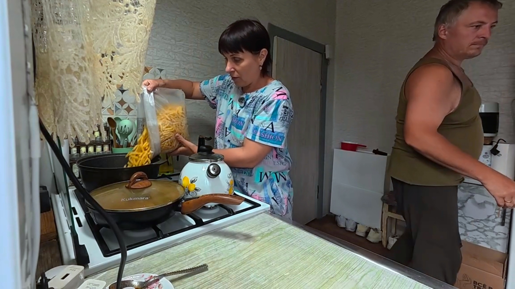 Домик у Церкви Сельская жизнь. Легла называется отдохнуть!