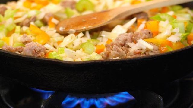 Грибы, фаршированные овощной начинкой