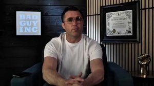 🤬Конор Макгрегор снова замечен в драке! Но что он на самом деле ищет?