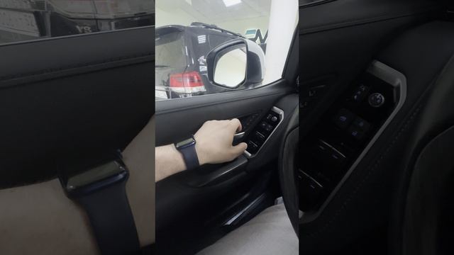 Toyota LC300 андрод+доводчики дверей+регистратор+скрытый радар
