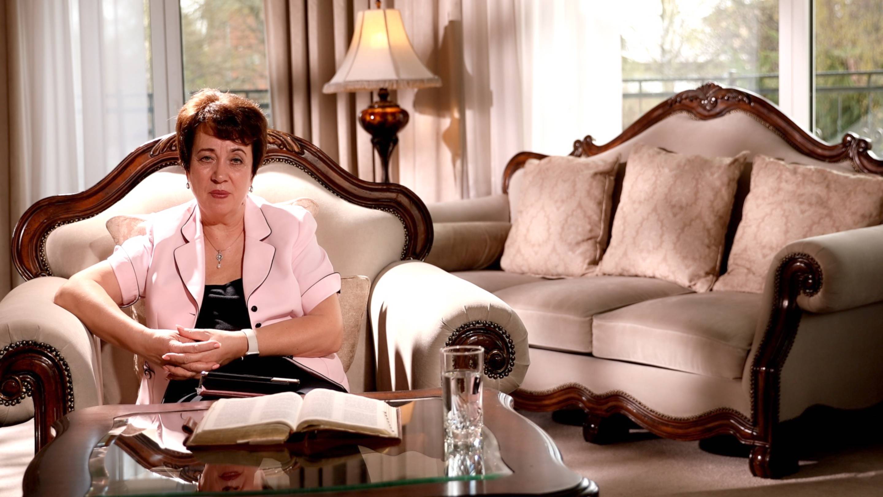 323. Библейский салон. Смысловой перевод. Книга Иова 27:18,19