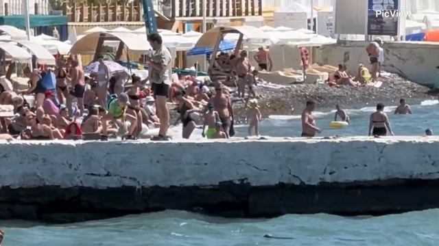 Сочи Адлер Центральный пирс Чёрное море сегодня 20 июня 2025. Обстановка на море, какая погода