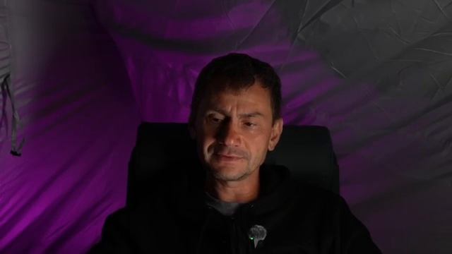 Георгий рутуб блоггер новости последнее видео сегодня - Трапм Макрон
