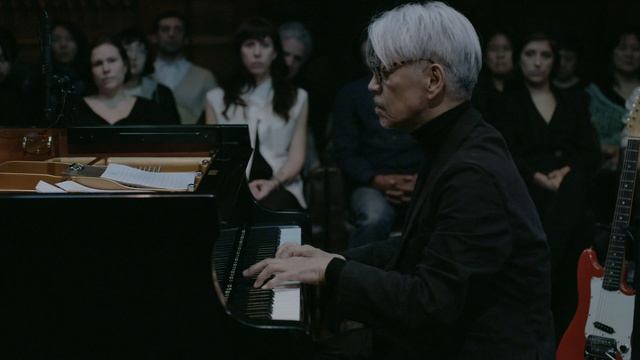 Ryuichi Sakamoto - async 2017