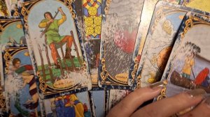 ТАРО РАСКЛАД/ КТО ВАС СЧИТАЕТ ОПАСНЫМ ЧЕЛОВЕКОМ?!   т. 89895342359 смс WhatsApp