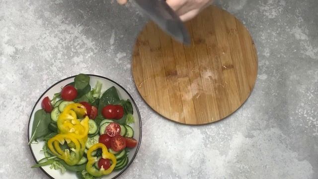 КАК ПРИГОТОВИТЬ САЛАТ В КИСЛО-СЛАДКОМ СОУСЕ? С овощами, зеленью и авокадо, просто, вкусно и полезно!