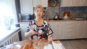 Паста из чесночных стрелок, сделали колбасу.