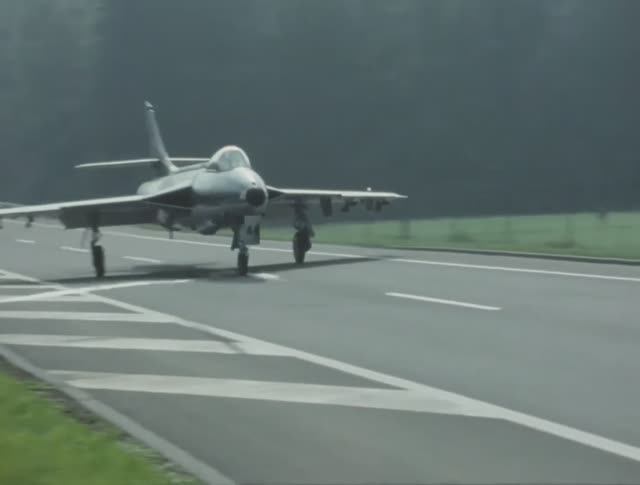 Hawker Hunter Swiss Airforce Emergency Start on Highway (1978)
