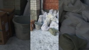 Взял колым и победил )) Грузчик - Разнорабочий. Тяжёлые будни на стройке. #тимартдан #работа