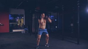 Взятия двух гирь с с виса в стойку и жимовой швунг / Dual Kettlebell Hang Clean and Push Press
